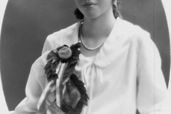 Ulla Marianne Wikander tog realexamen 1927,